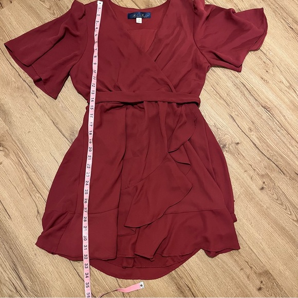 Blue Rain Maroon Wrap Dress size Medium flutter sleeves ruffle skirt - Picture 3 of 5